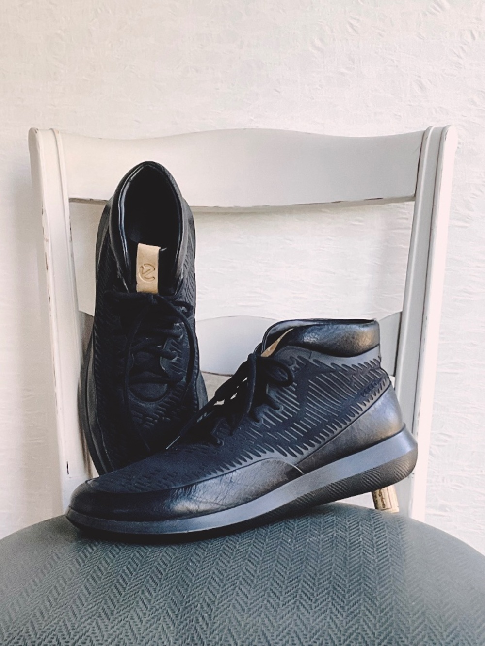 ECCO Men’s Scinapse Premium High Top Fashion Sneaker Black Yak Leather Sz12 (45)